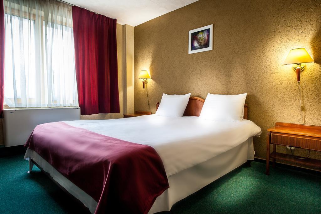 Hotel Ciao Targu Mures Ngoại thất bức ảnh